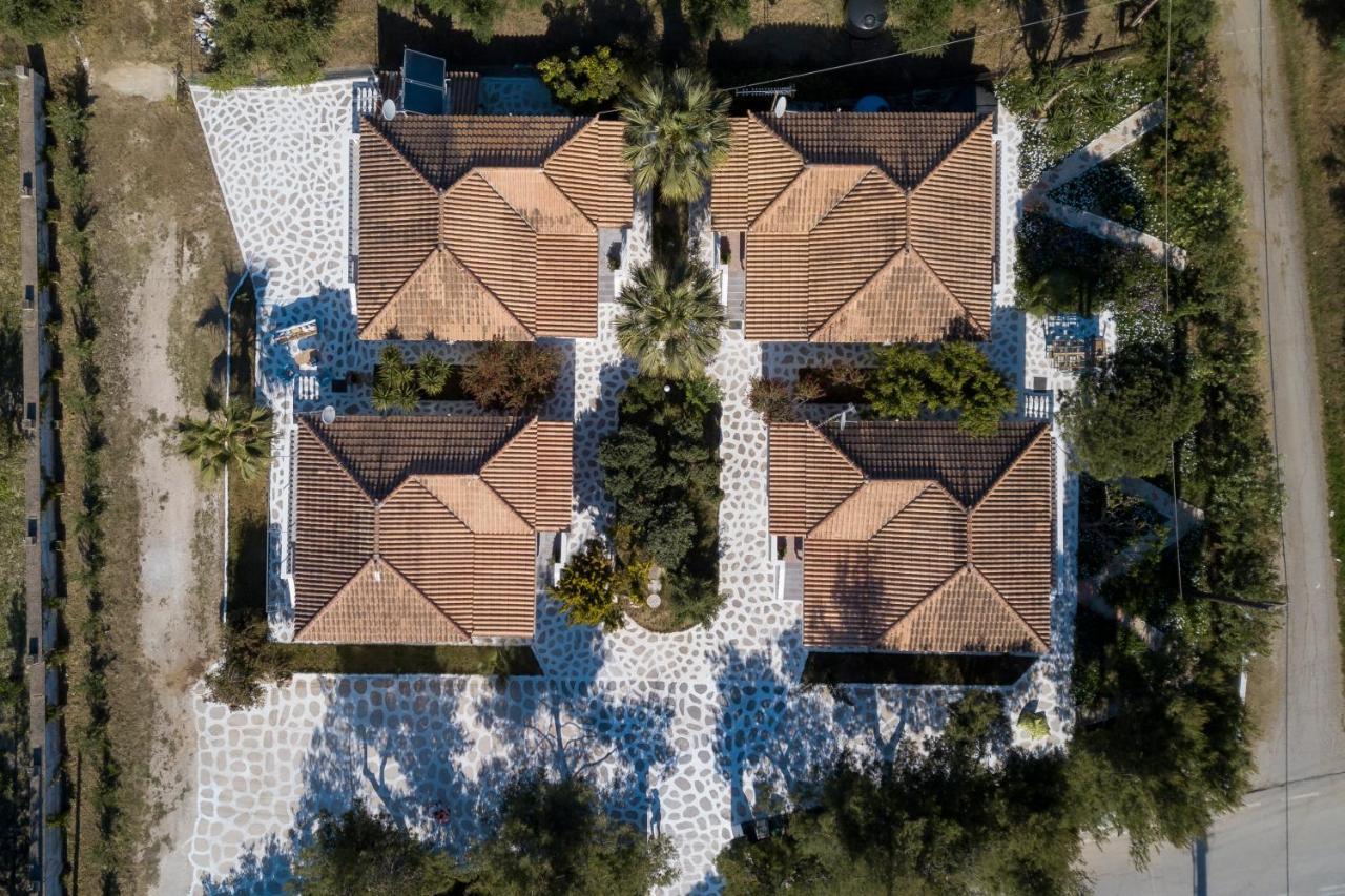 Villas Margaris Kalamaki  Exterior photo