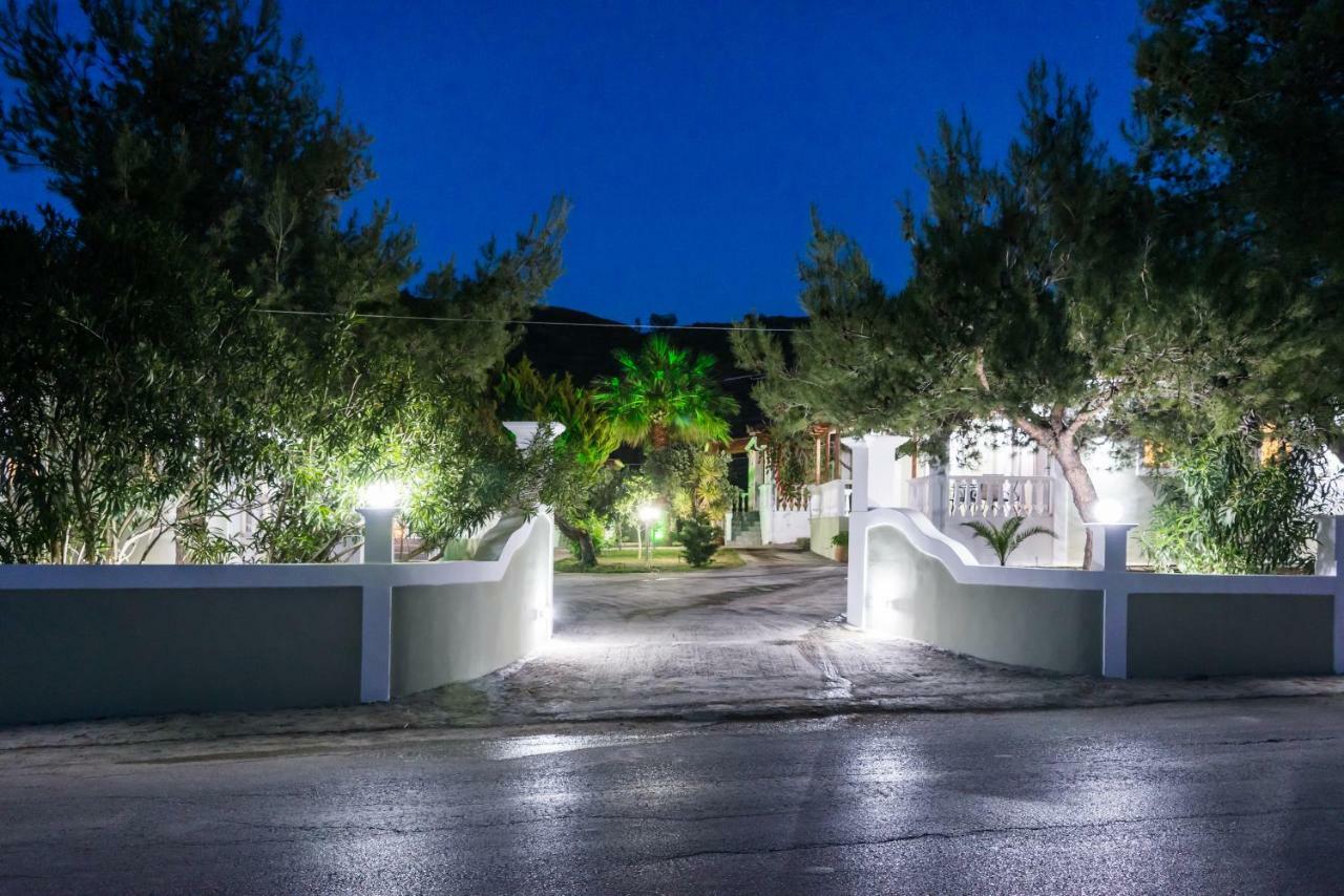 Villas Margaris Kalamaki  Exterior photo